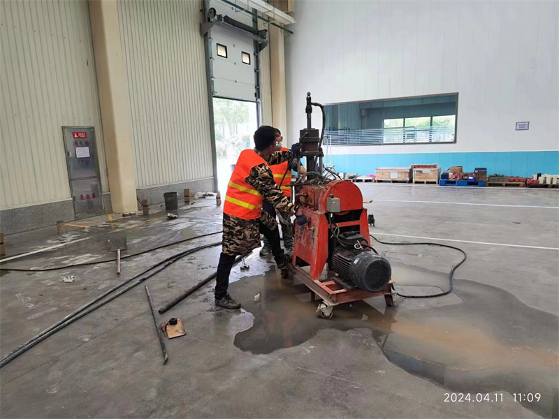 腾冲厂房地面下沉塌陷注浆加固施工